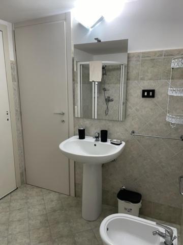 Bed and Breakfast Dimora Nonna Ada Aradeo Экстерьер фото